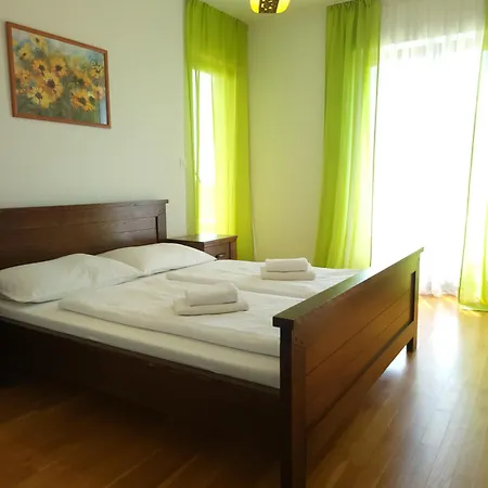 Oliva Yourcroatiaholiday Premantura