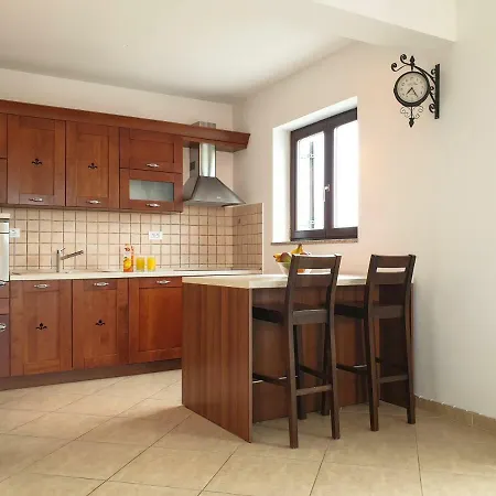 Apartment Oliva Yourcroatiaholiday Premantura