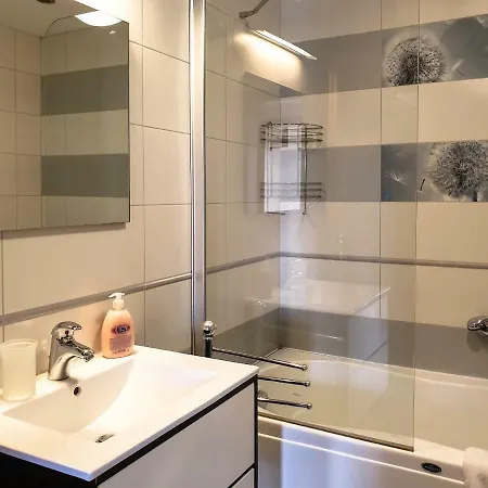 Oliva Yourcroatiaholiday * Premantura